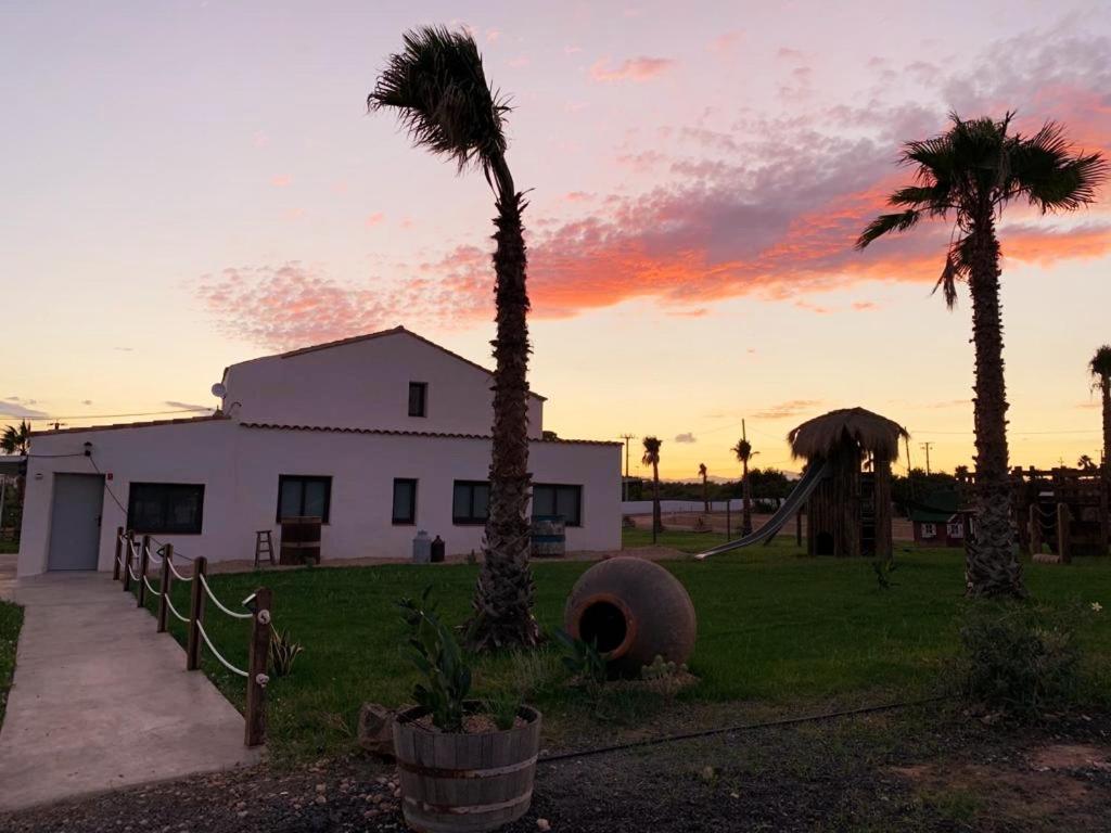 La Finestra Del Delta Hostal L'Ampolla Exterior foto