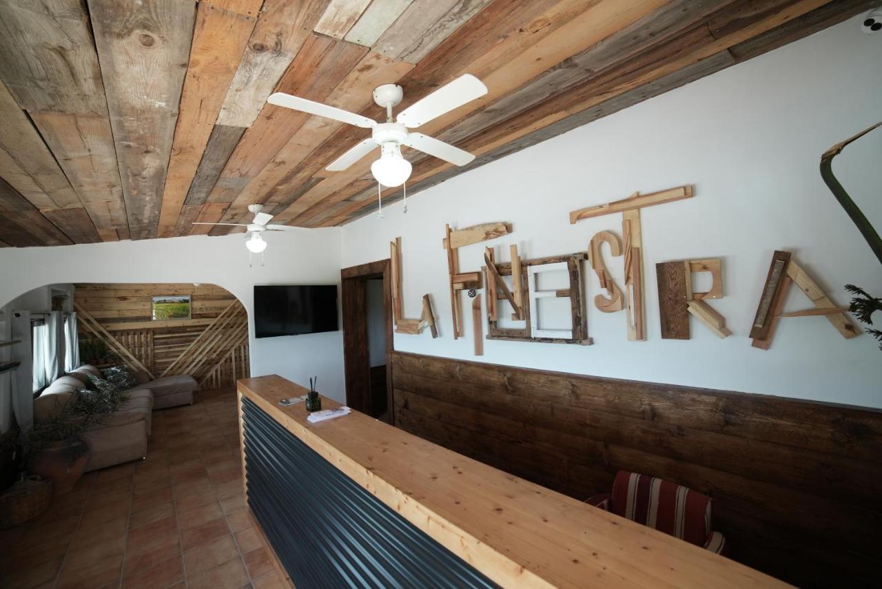La Finestra Del Delta Hostal L'Ampolla Exterior foto